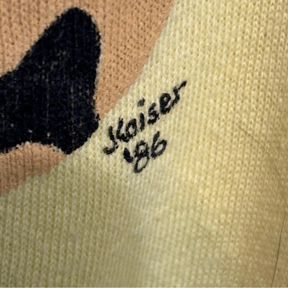 Vintage 80’s Bassett Walker Pale Yellow/Teddy Bear  Crewneck Sweatshirt Sz 10/12